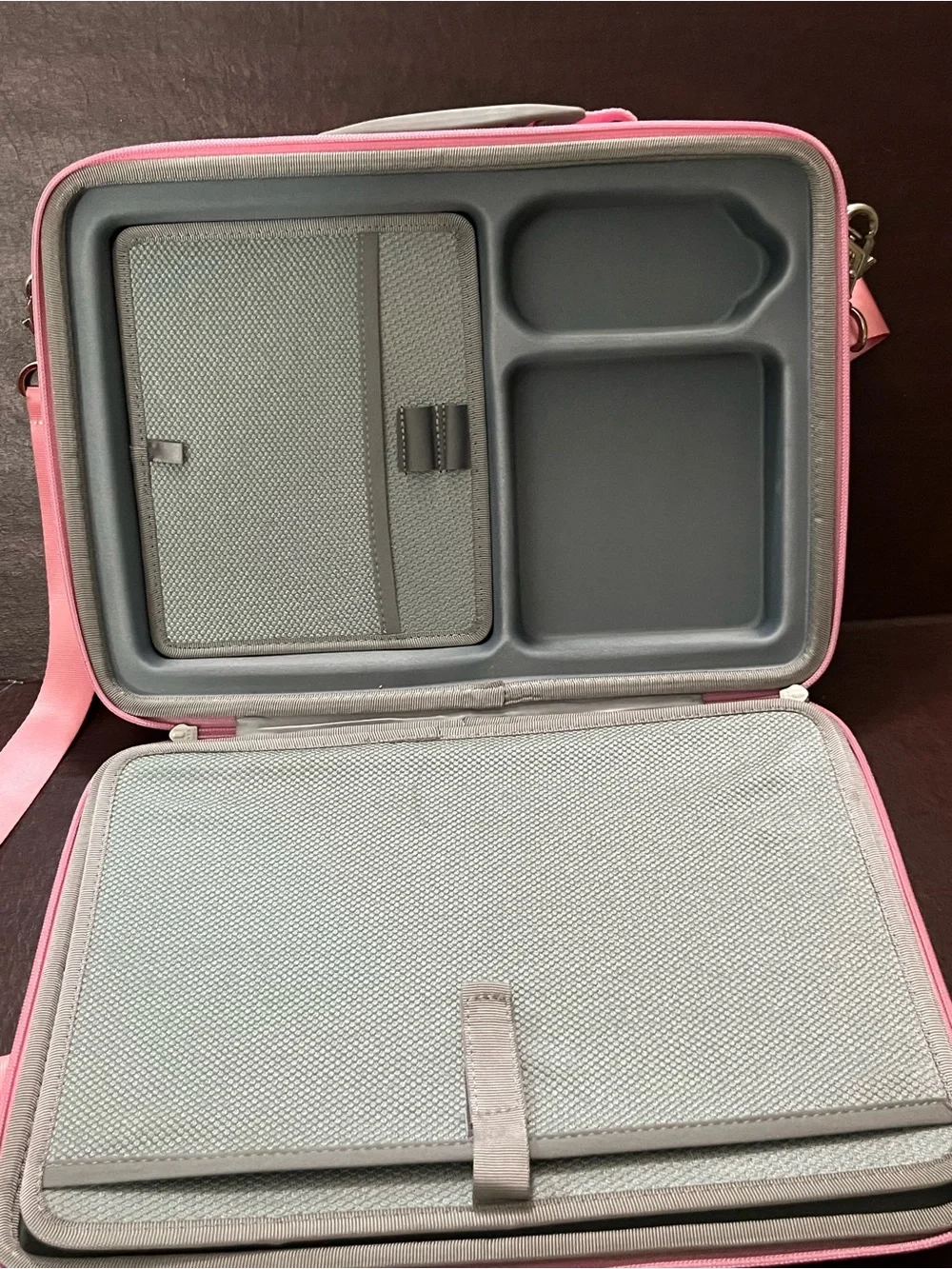 Smatree pink hard shell laptop case with strap